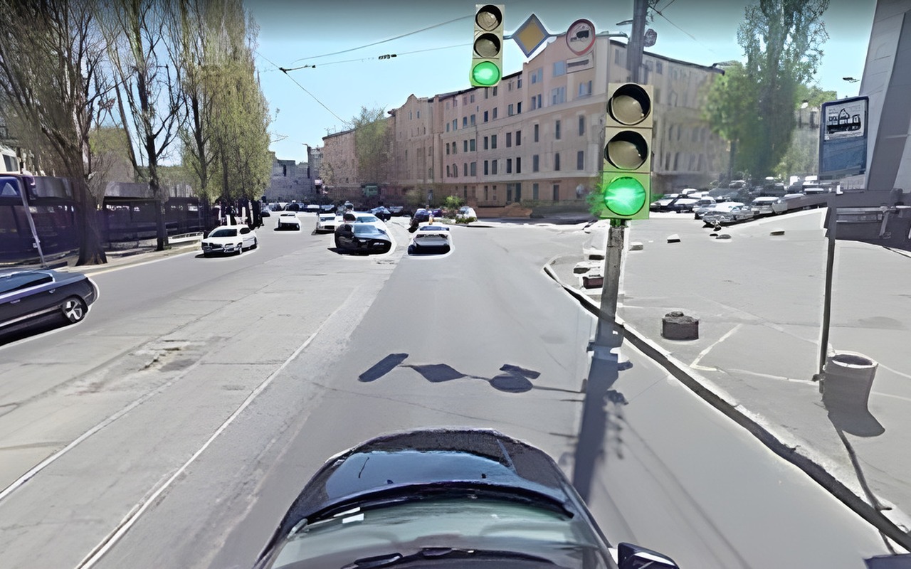 Ілюстрація: Ви наближаєтесь до перехрестя, Ваші дії: