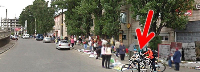 Ілюстрація: Чи повинні Ви під час руху прямо в даному випадку враховувати те, що велосипедист у будь-який момен…